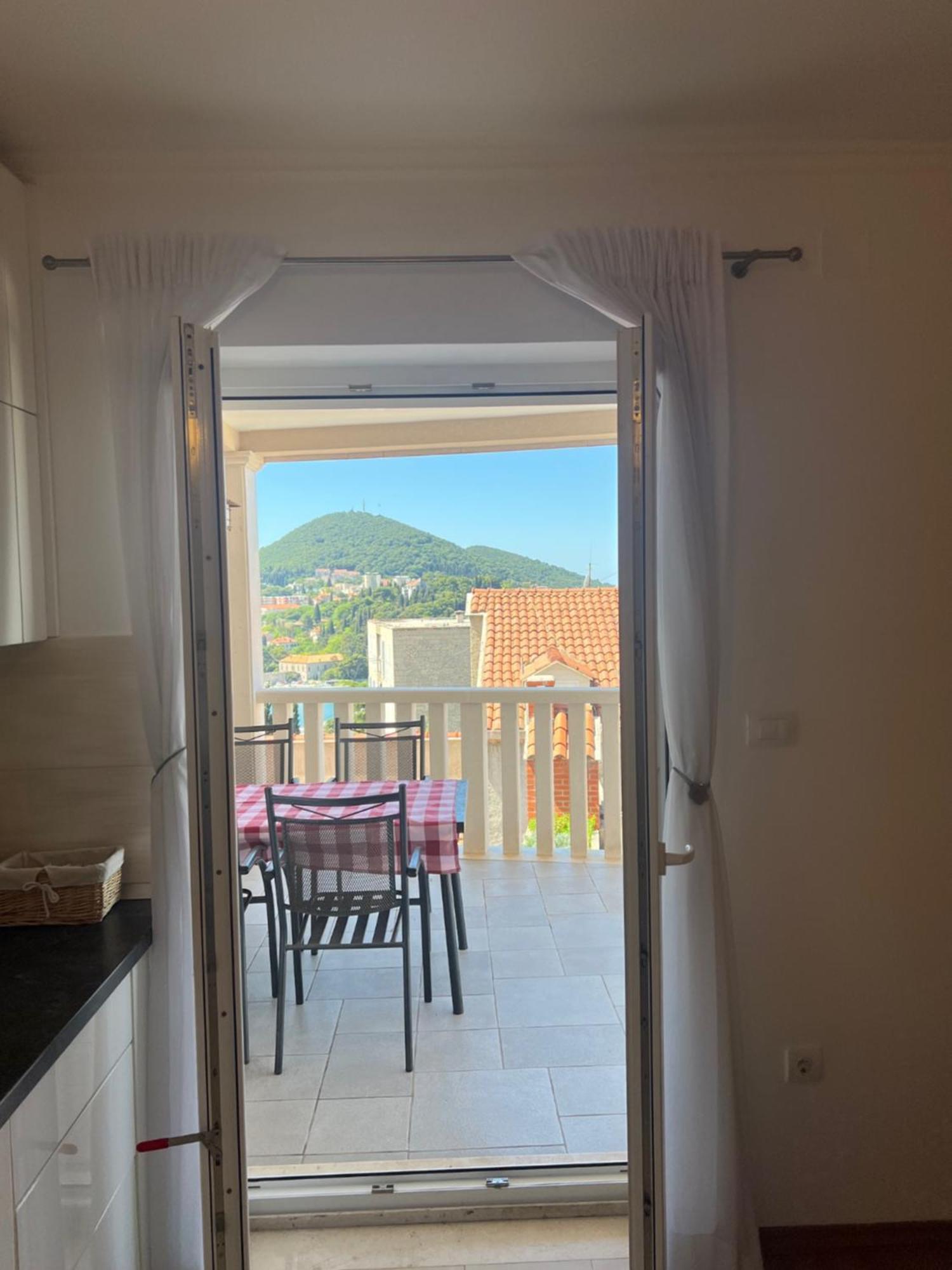 Apartment Violeta 1 With Private Terrace Dubrovnik Exterior foto